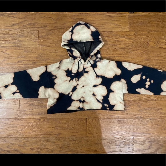 Tie dye bleached crop top hoodie - Picture 3 of 3